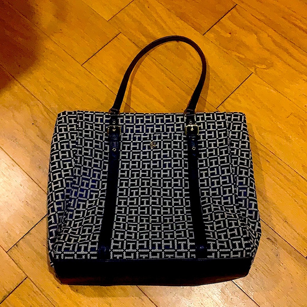 Tommy Hilfiger Julia monogram Jacquard tote